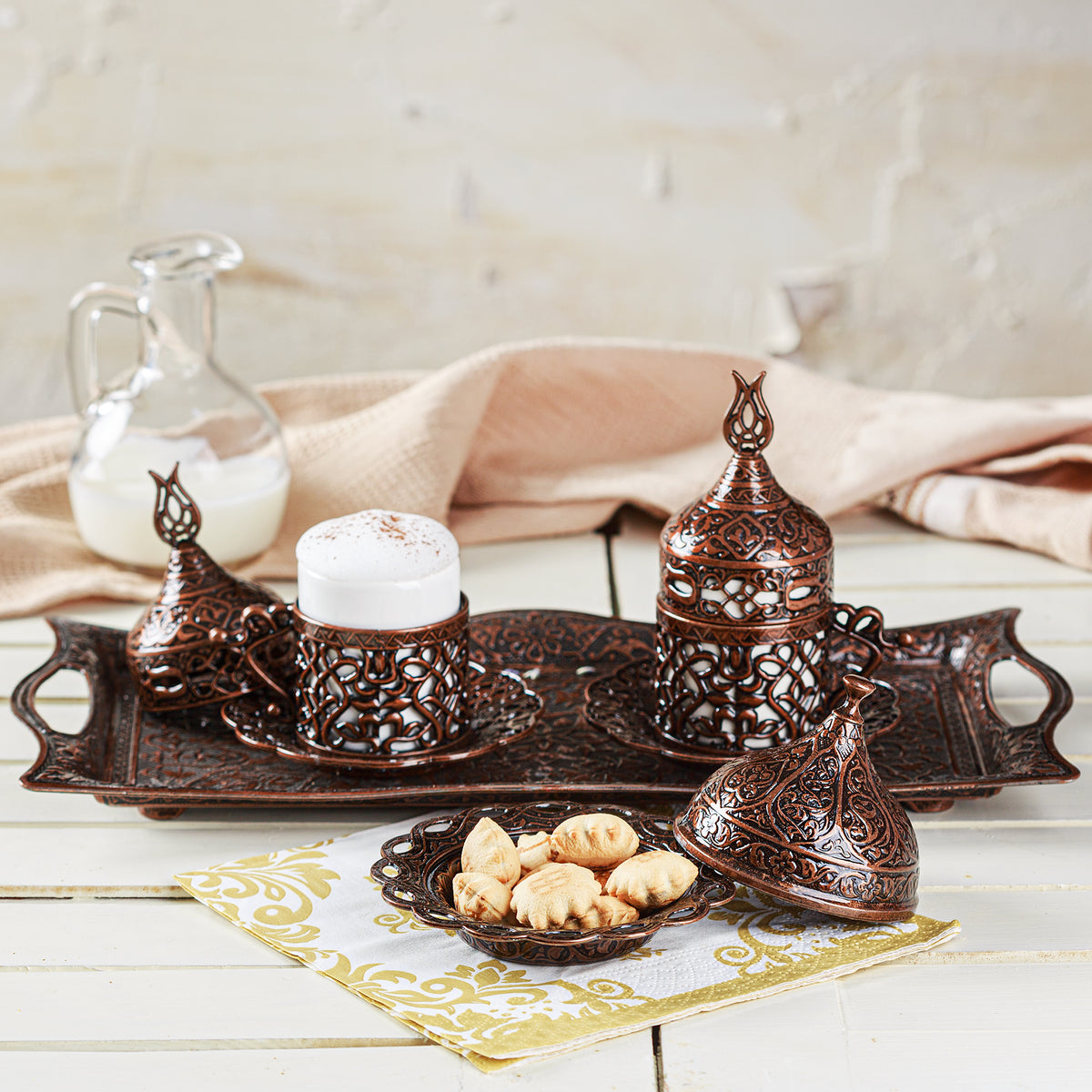 http://www.crystaliausa.com/cdn/shop/products/CopperCoffeeServingSet1_1200x1200.jpg?v=1634031483